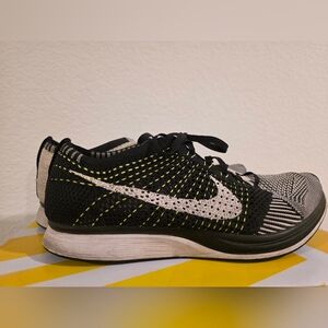 Nike Flyknit Racer Black White Volt Road Racing Shoes Men's Size 10.5